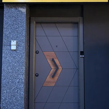 Kuta's 2 Apartman *